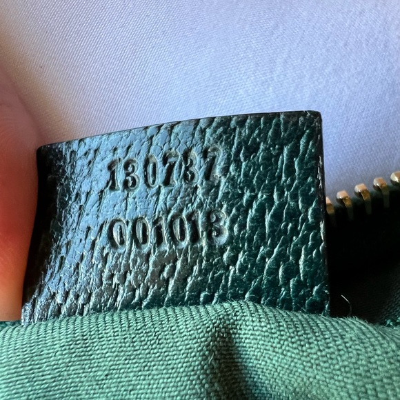 Authentic GUCCI Abbey D-ring Hobo in Green Strap - Picture 5 of 15